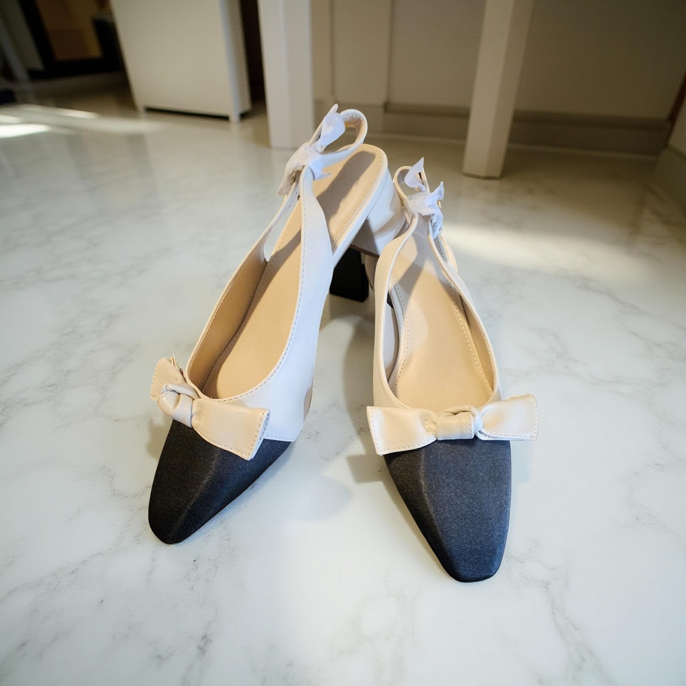 NWOT Customer Return Zby Size 8 Black and Cream Heels with Pointed with bow